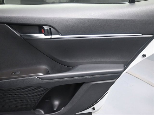 Used 2024 Toyota Camry SE image 25