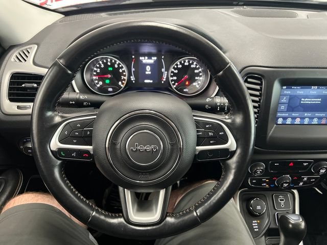 Used 2020 Jeep Compass Latitude w/ Cold Weather Group AWD/4WD image 23
