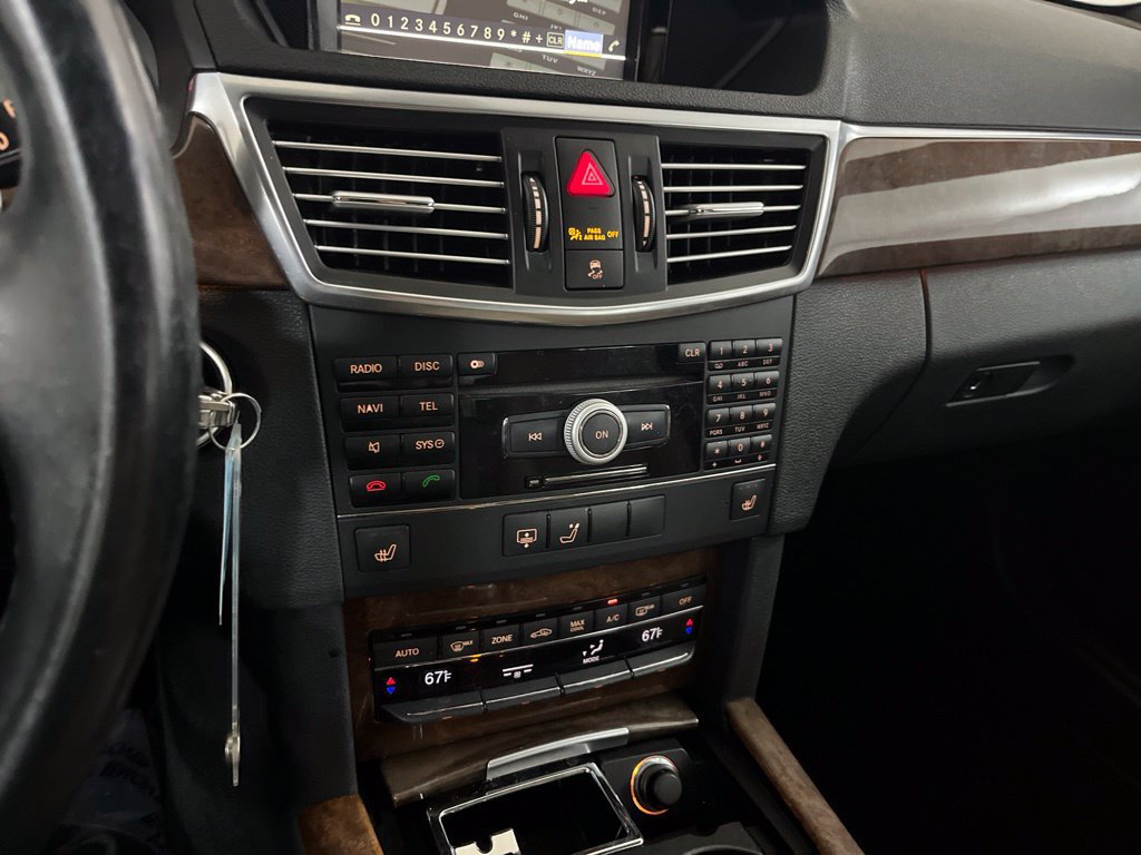 Used 2010 Mercedes-Benz E 350 Sedan image 66