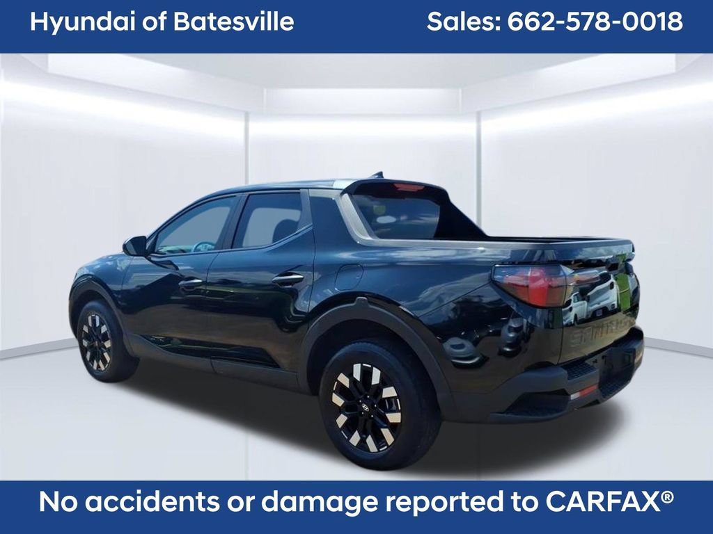 Used 2025 Hyundai Santa Cruz SE FWD image 3