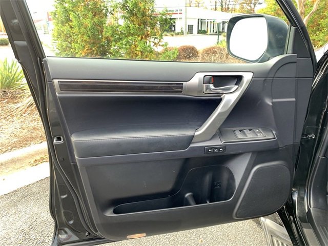 Used 2022 Lexus GX 460 Luxury image 17