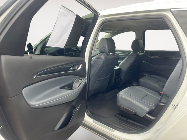 Used 2021 Buick Enclave Essence image 19