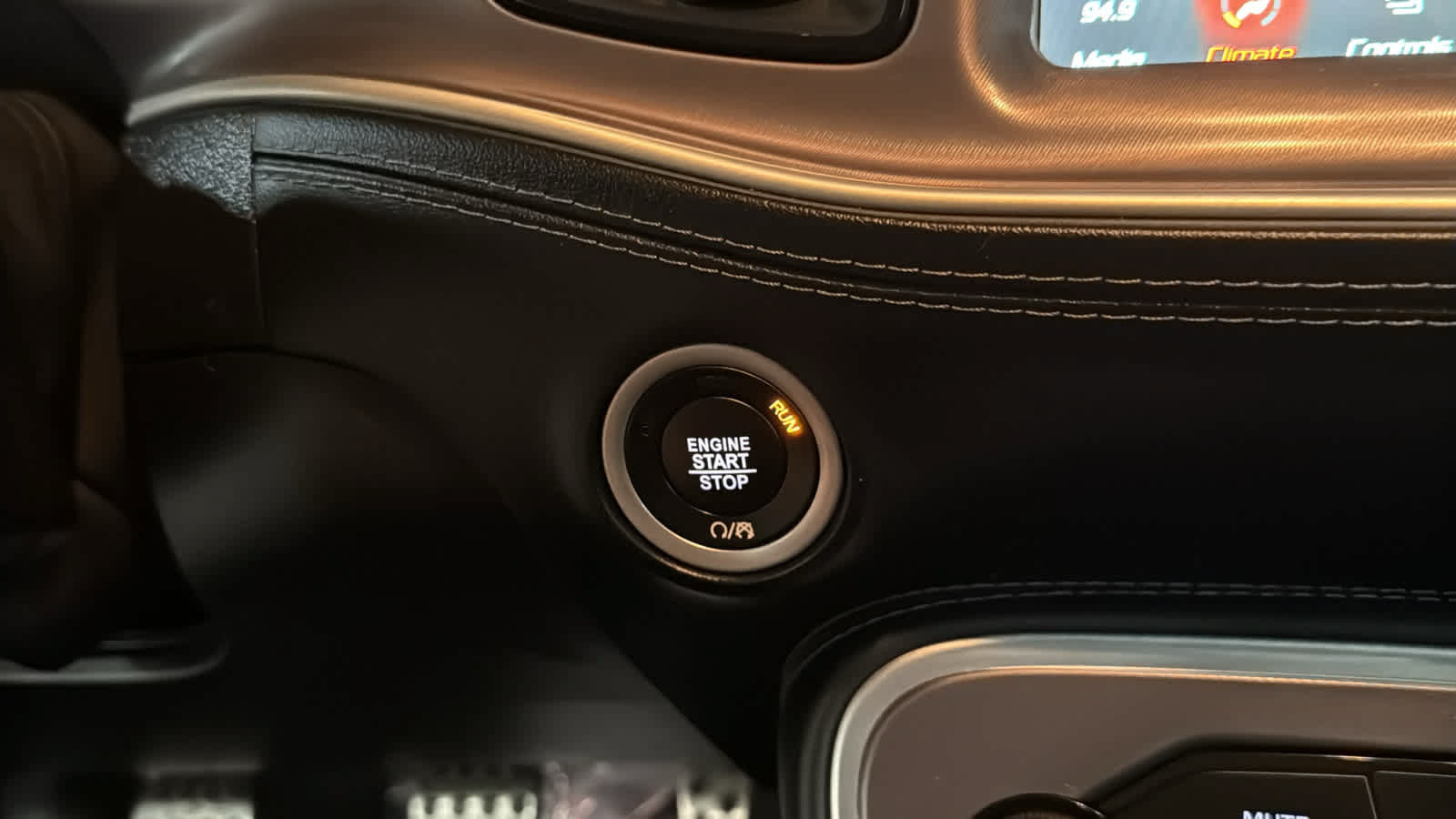 Used 2022 Dodge Challenger R/T Scat Pack RWD image 18