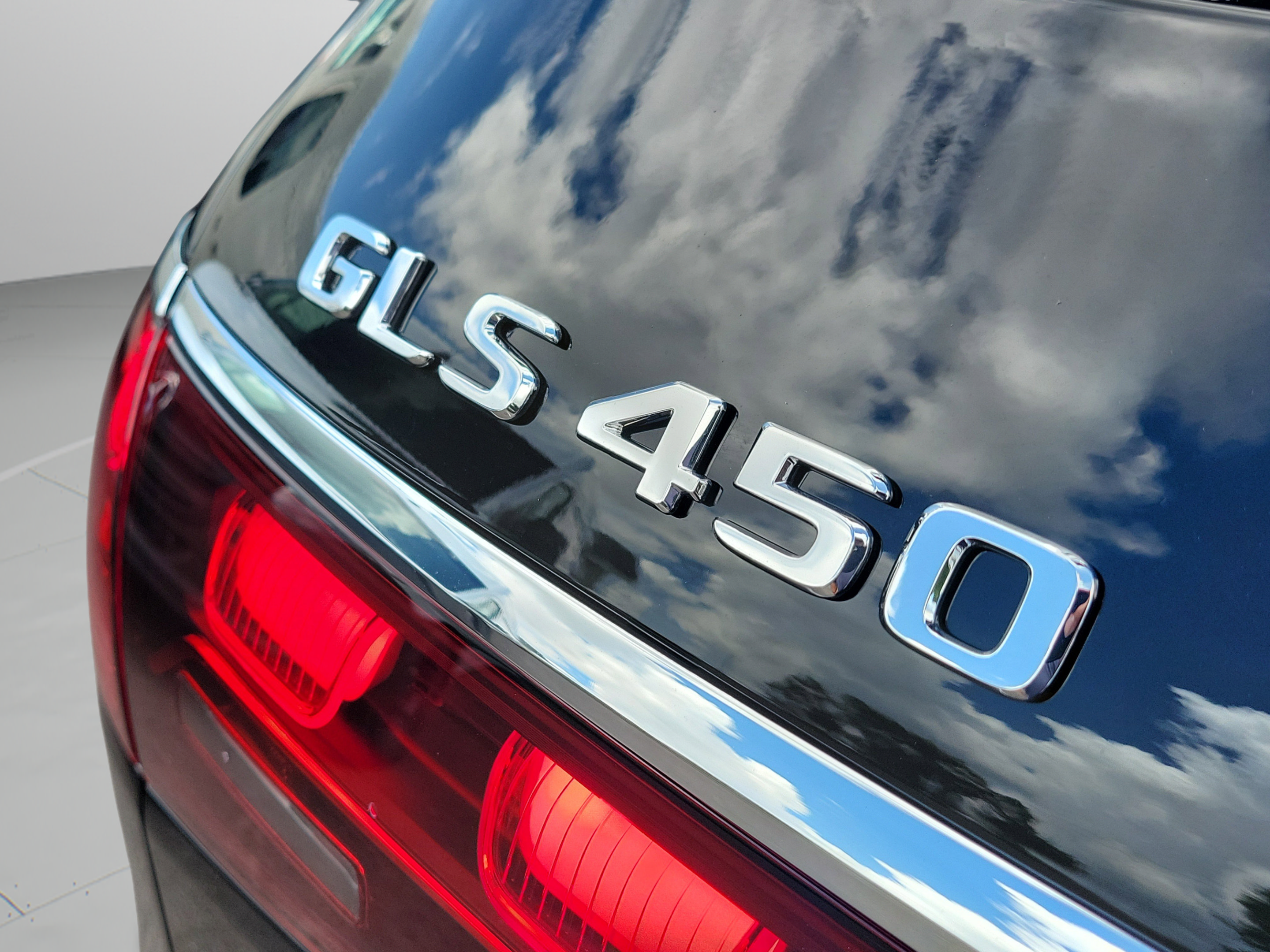 New 2026 Mercedes-Benz GLS 450 4MATIC image 32