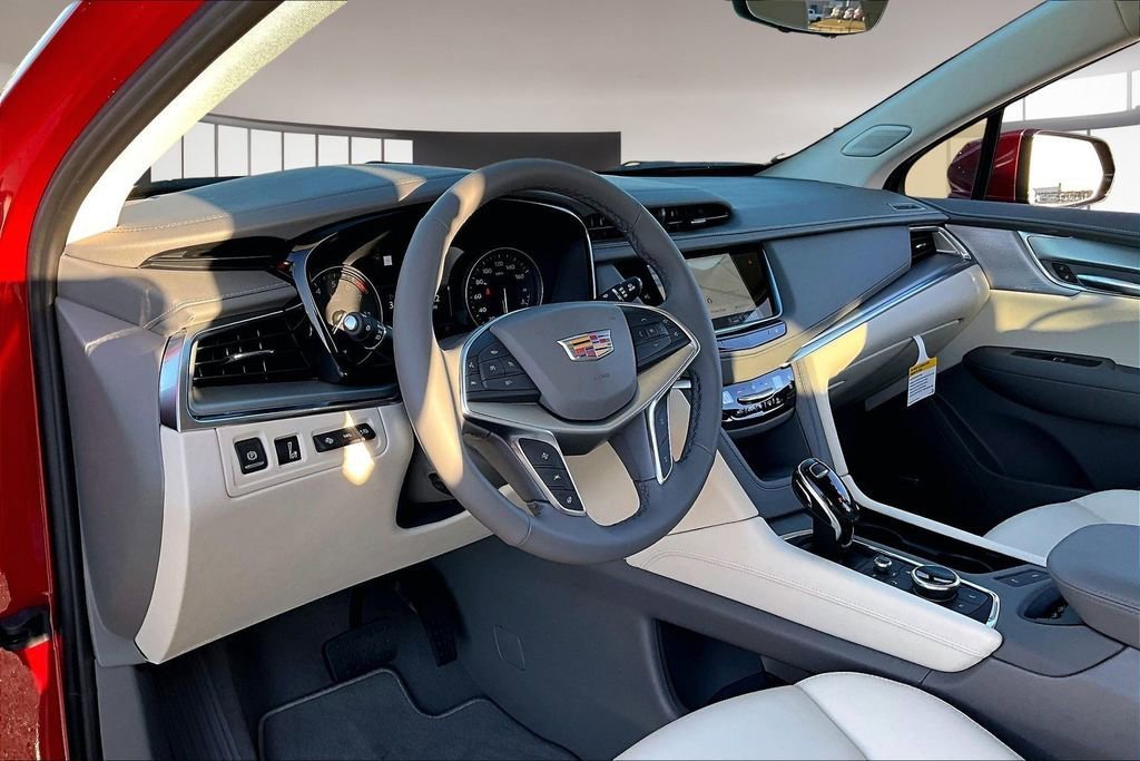 New 2026 Cadillac XT5 Premium Luxury w/ Driver Assist Package FWD image 6