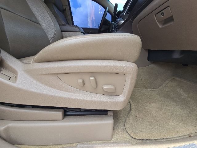 Used 2016 Chevrolet Tahoe LTZ AWD/4WD image 21