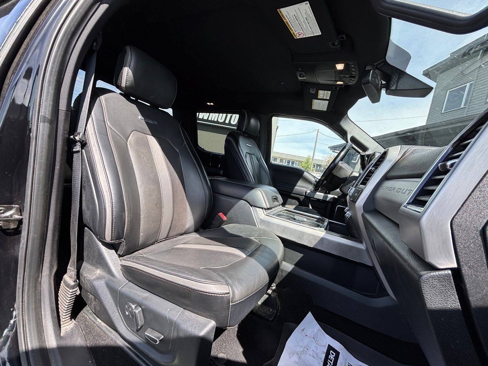 Used 2019 Ford F350 Platinum w/ Platinum Ultimate Package AWD/4WD image 18