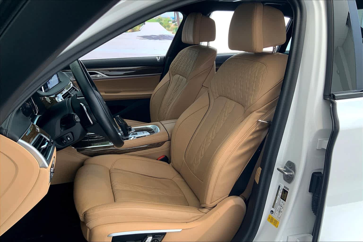 Used 2017 BMW 740i RWD image 8