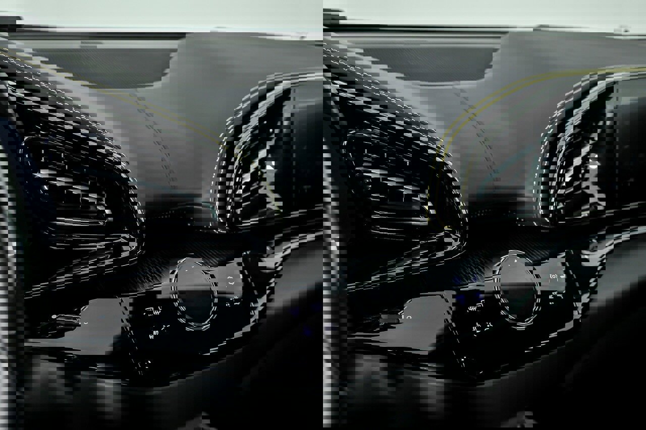 Used 2025 Ferrari Purosangue image 41