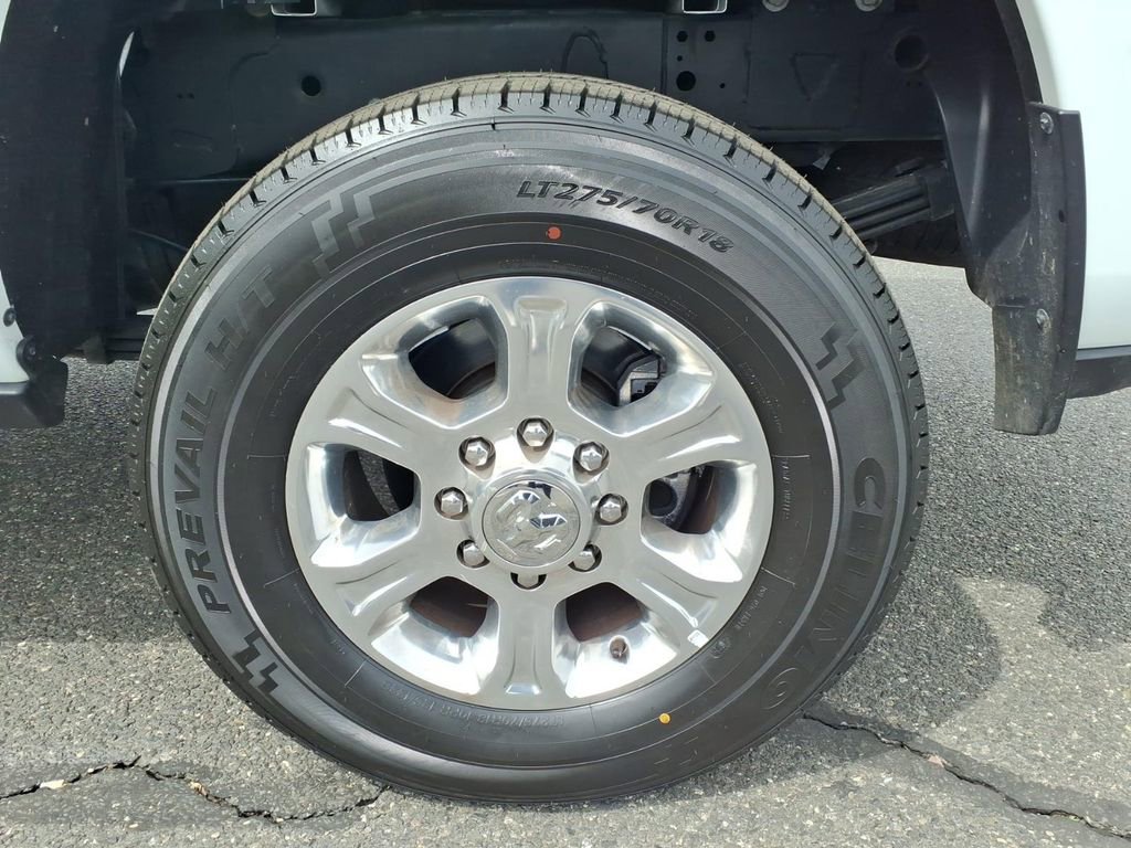 Used 2024 RAM 3500 Big Horn AWD/4WD image 15