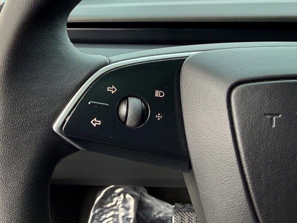 Used 2025 Tesla Model 3 Long Range image 24