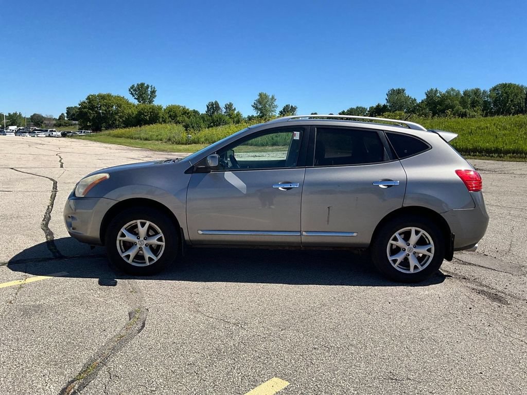 Used 2011 Nissan Rogue SV w/ Premium Pkg AWD/4WD image 10