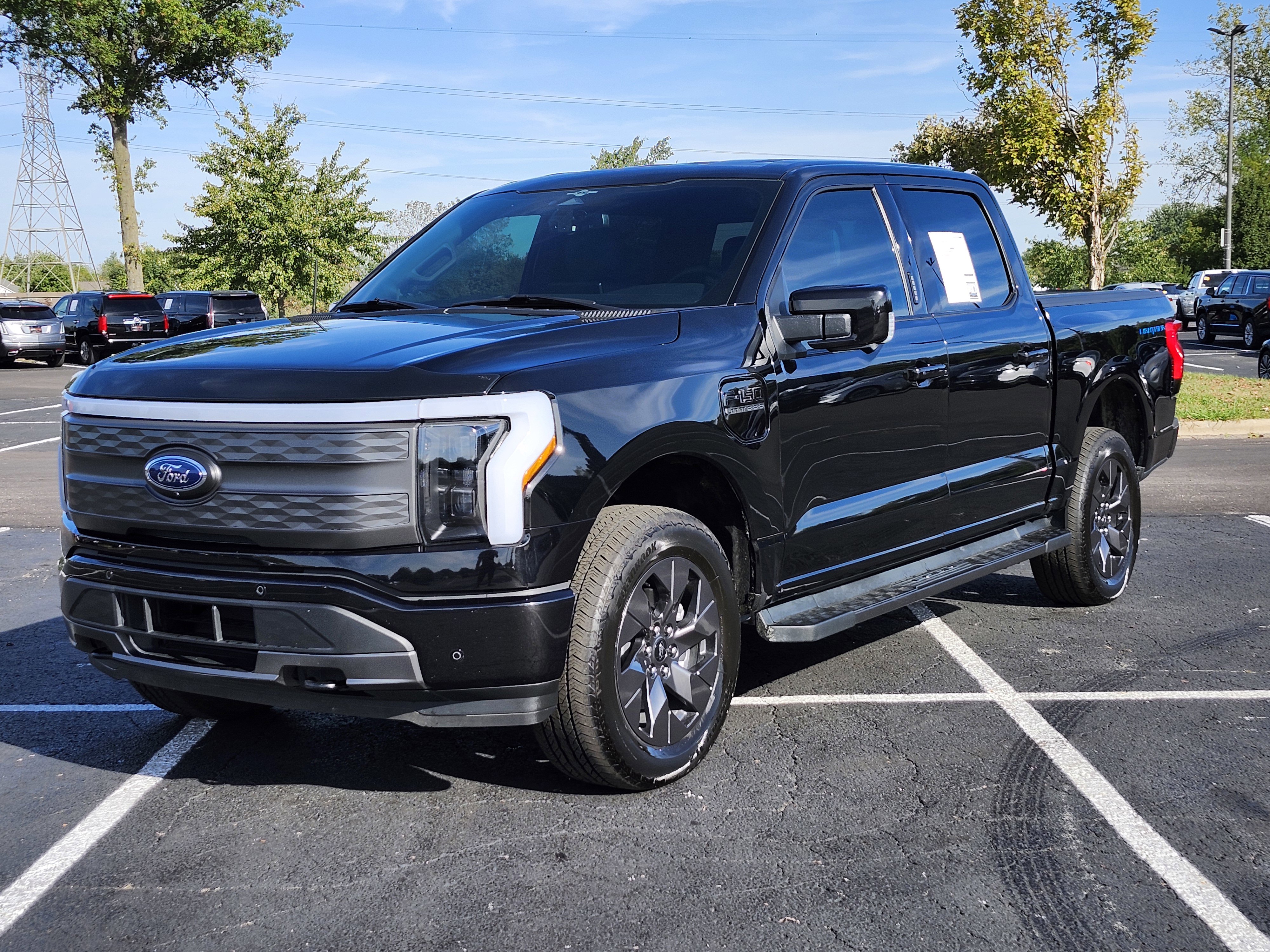 Used 2023 Ford F150 Lightning Lariat image 6