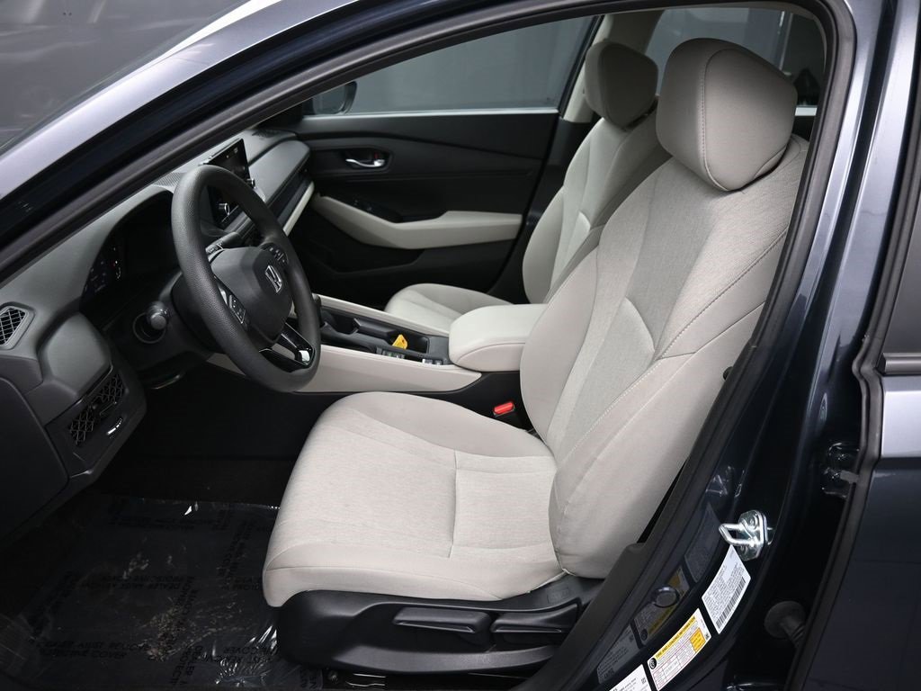Certified 2023 Honda Accord LX image 18