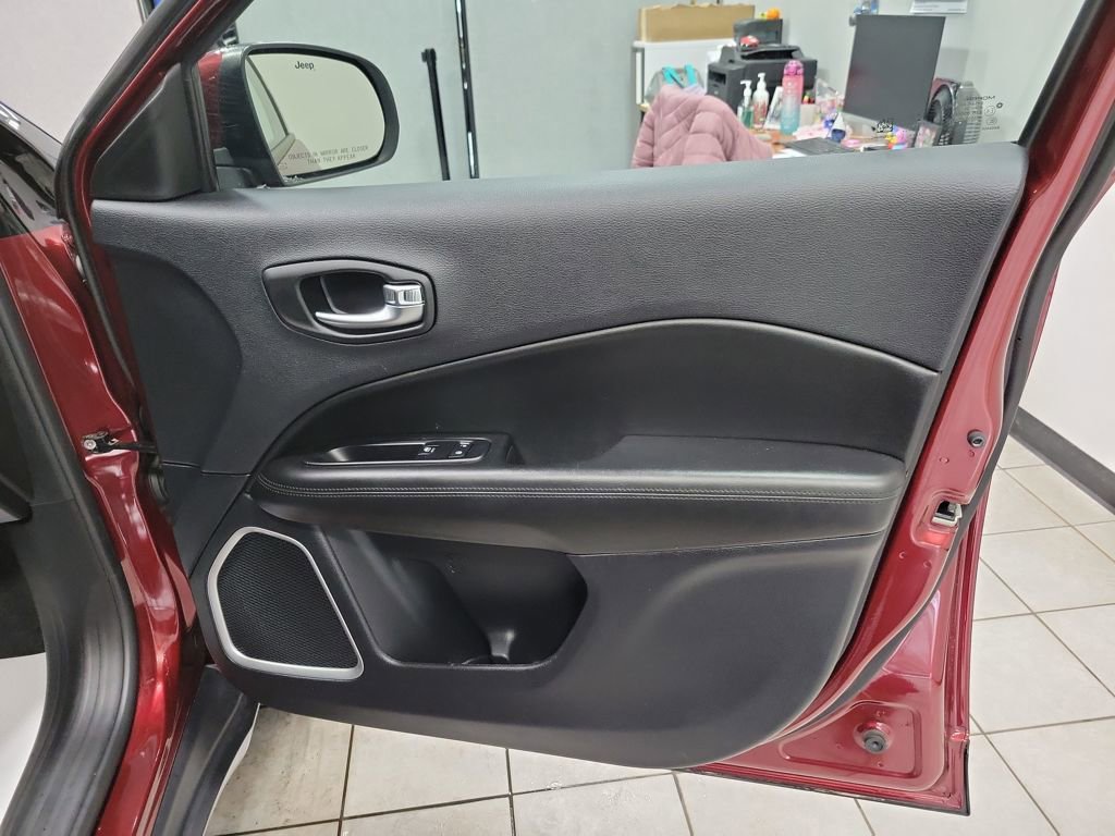 Used 2021 Jeep Compass Altitude image 22