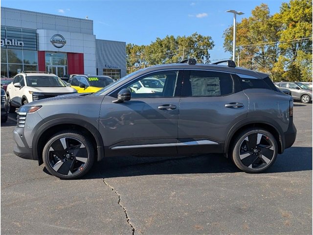 New 2026 Nissan Kicks SR image 4