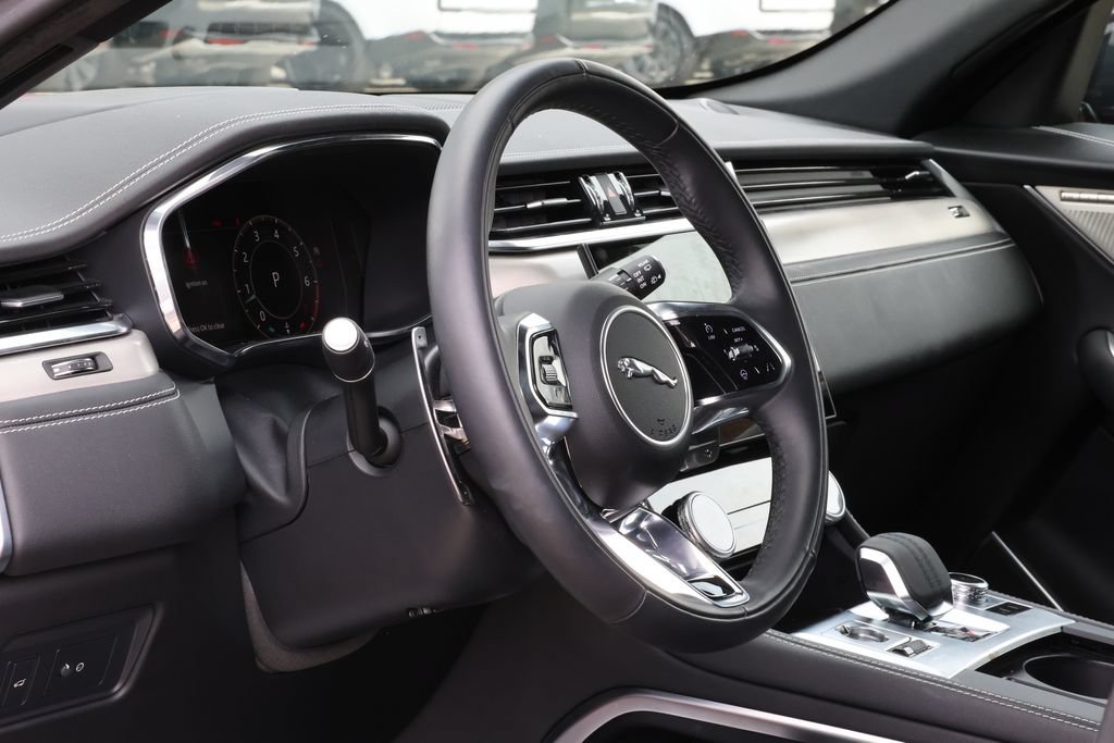 Certified 2026 Jaguar F-PACE R-Dynamic S AWD/4WD image 11