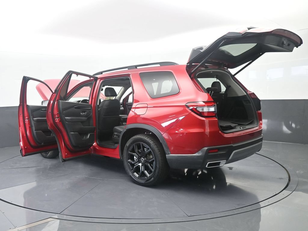 Used 2025 Honda Pilot Touring image 85