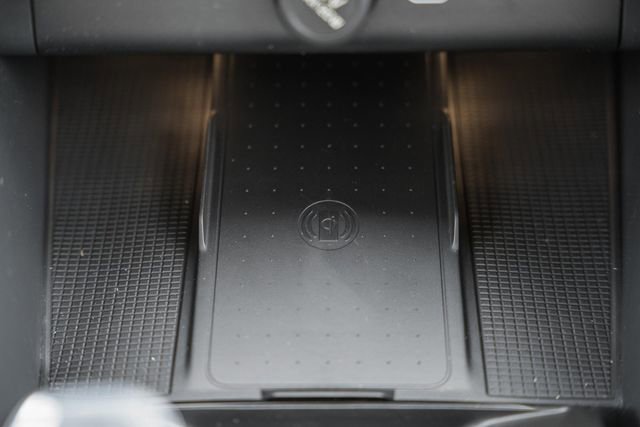 New 2026 Volvo XC40 B5 Ultra w/ Protection Package Premier image 26