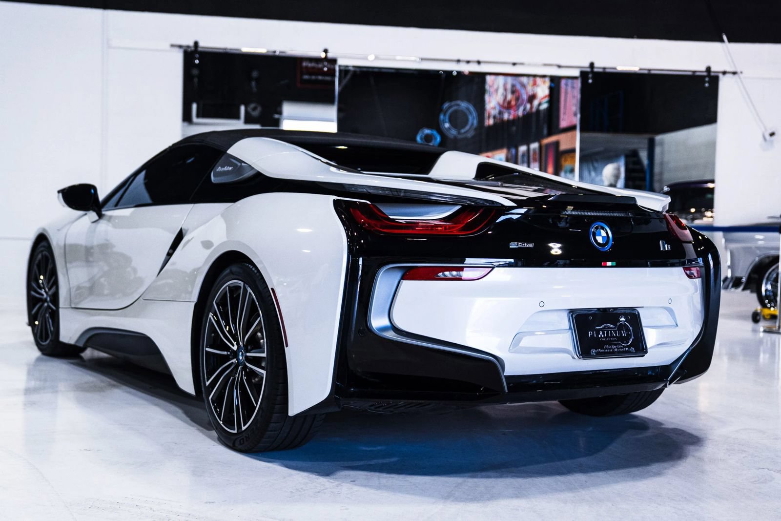 Used 2019 BMW i8 Roadster AWD/4WD image 26
