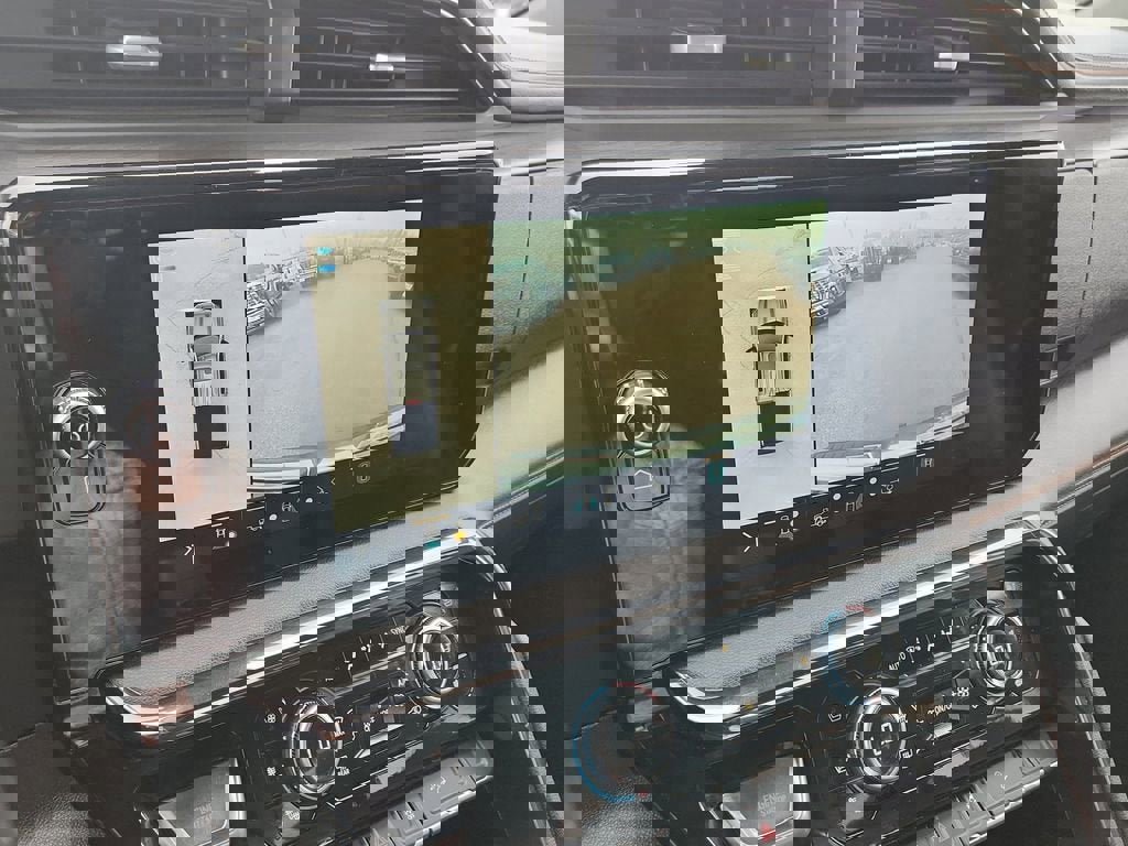 Used 2023 GMC Sierra 1500 AT4 image 25