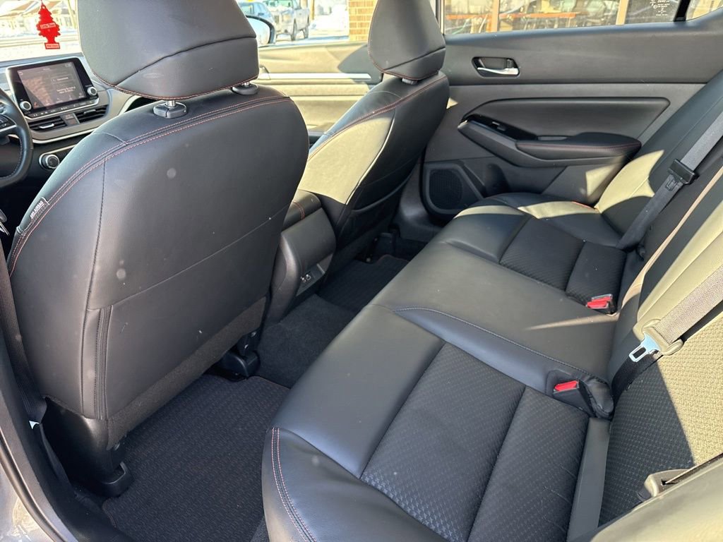 Used 2025 Nissan Altima 2.5 SR image 24