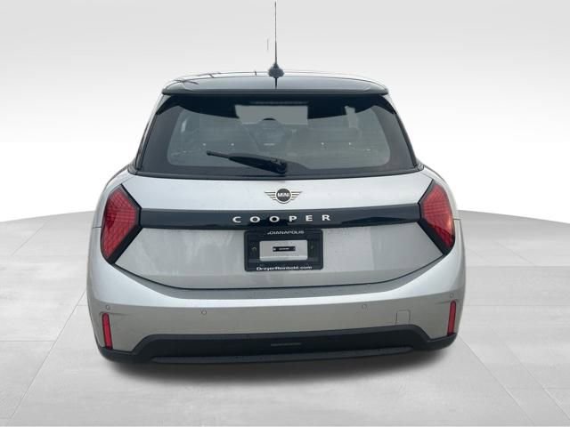 New 2026 MINI Cooper 2-Door Hardtop image 9