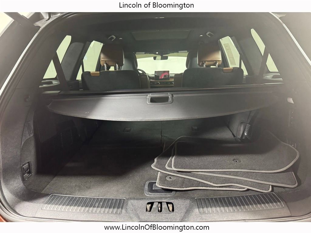 Used 2020 Lincoln Aviator Reserve w/ Equipment Group 202A image 25