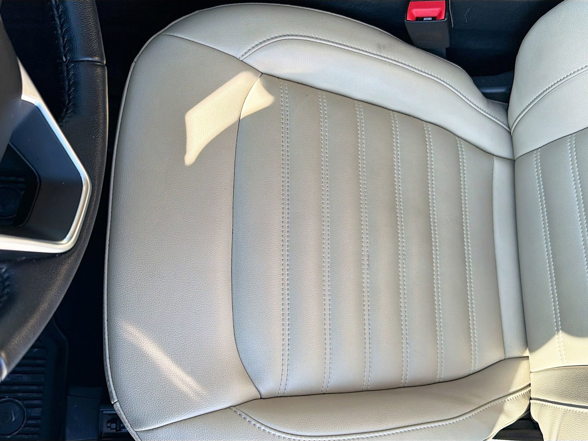 Used 2022 Ford Edge SEL w/ Convenience Package image 24