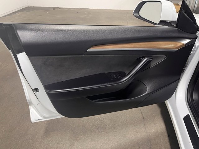 Used 2022 Tesla Model 3 Long Range image 25