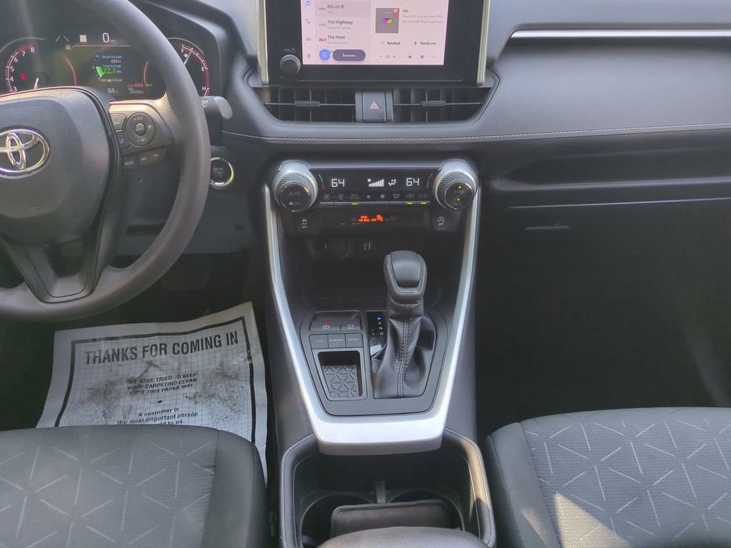 Used 2023 Toyota RAV4 XLE image 18