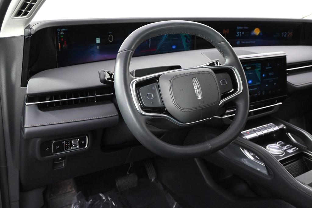 New 2026 Lincoln Nautilus Reserve AWD/4WD image 11