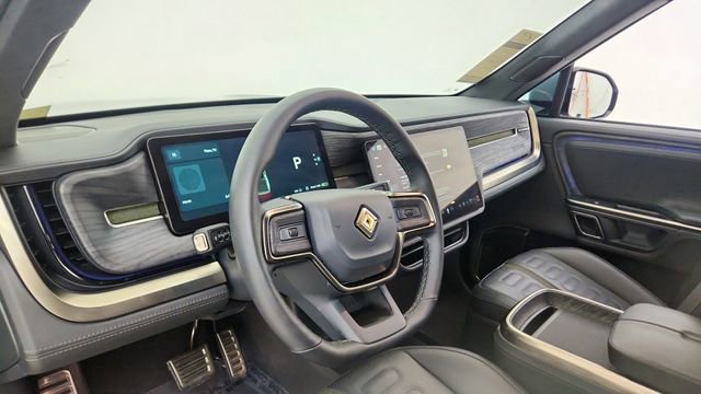 Used 2023 Rivian R1T Adventure image 19