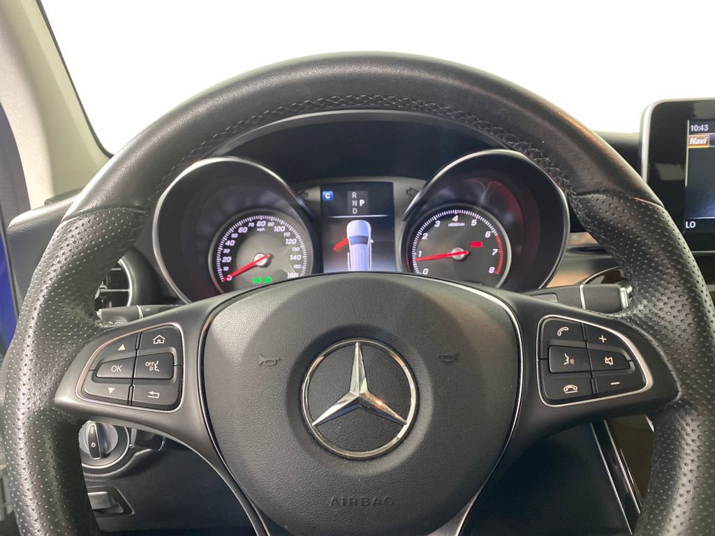 Used 2019 Mercedes-Benz GLC 300 4MATIC image 13