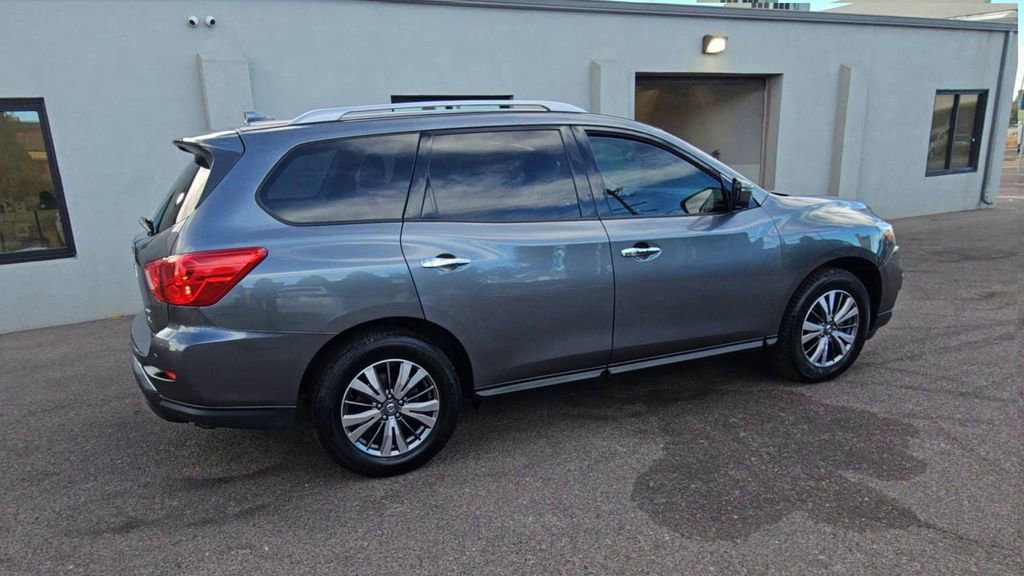 Used 2019 Nissan Pathfinder SL image 8