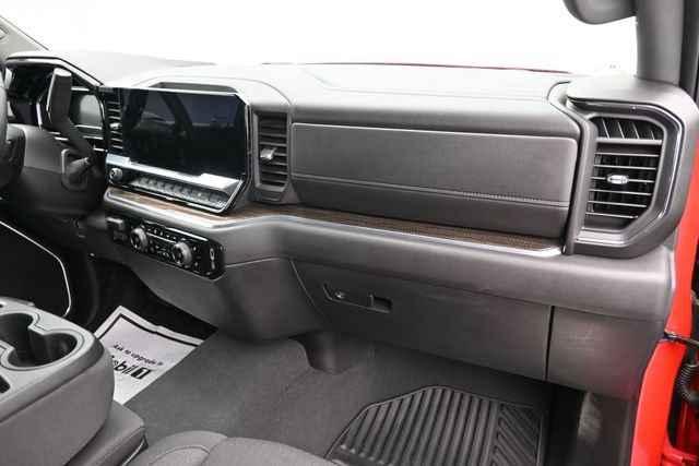 Used 2025 Chevrolet Silverado 1500 LT AWD/4WD image 36
