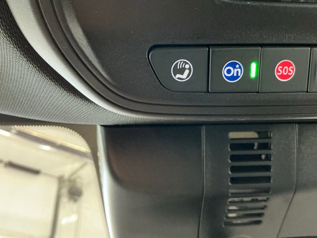 Used 2024 Chevrolet Traverse LT image 39