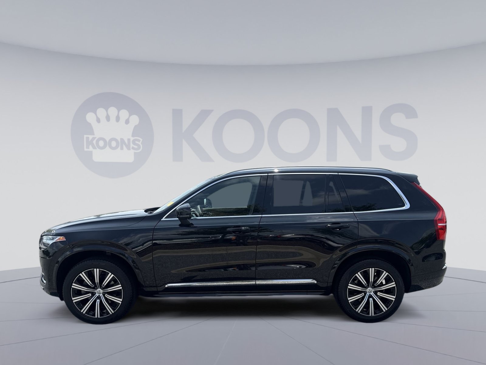 Used 2023 Volvo XC90 B6 Plus w/ Protection Package Premier AWD/4WD image 2