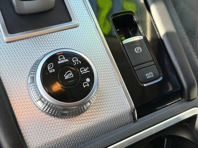 Used 2022 Mitsubishi Outlander SEL FWD image 29