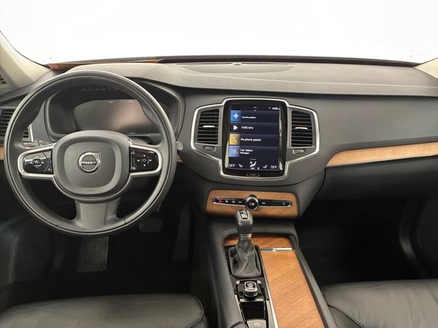 Used 2022 Volvo XC90 T5 Momentum image 20