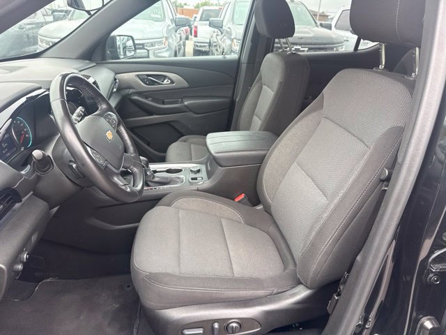 Used 2022 Chevrolet Traverse LT FWD image 12