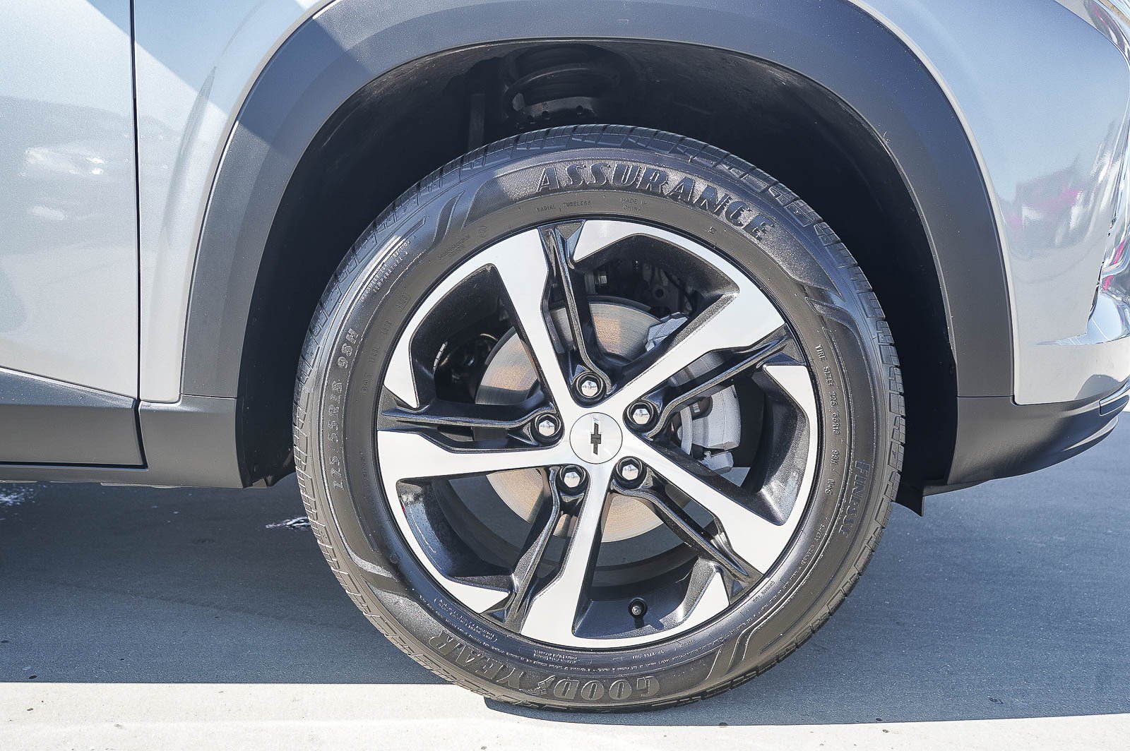 Used 2026 Chevrolet Trax RS FWD image 11
