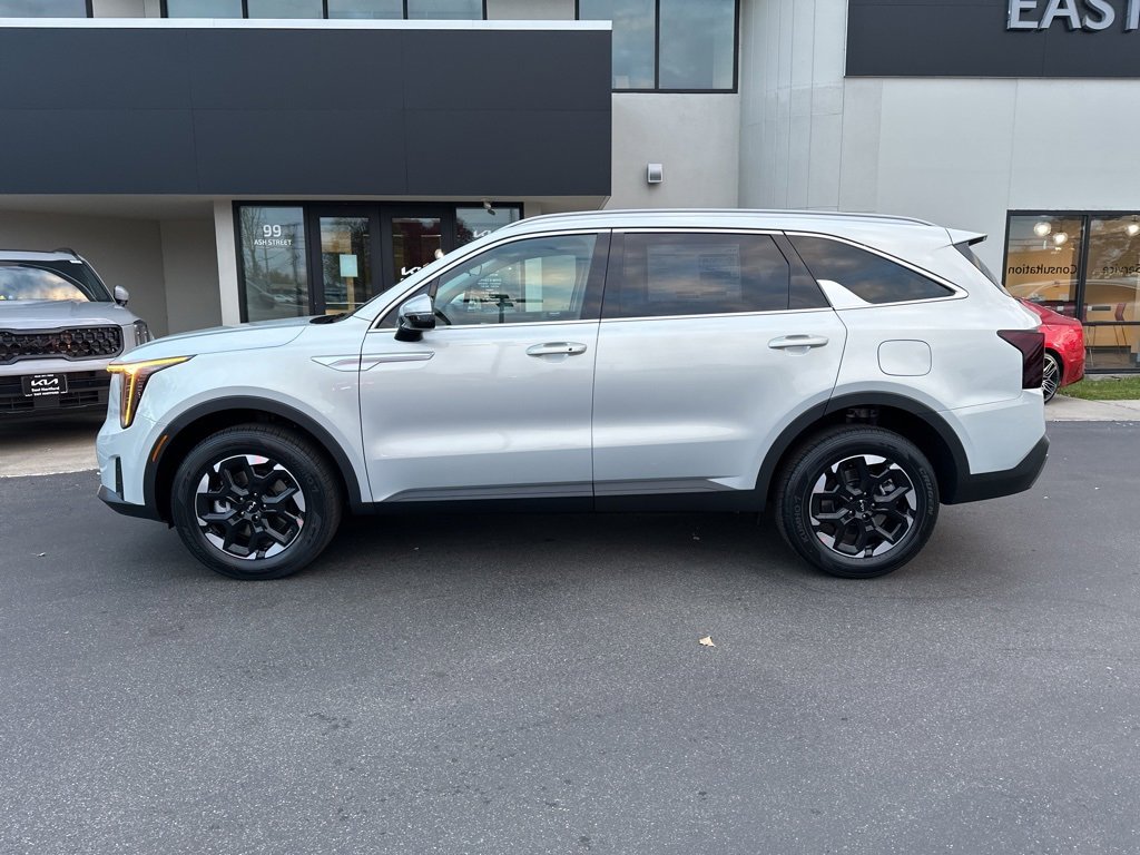 New 2026 Kia Sorento S video 2