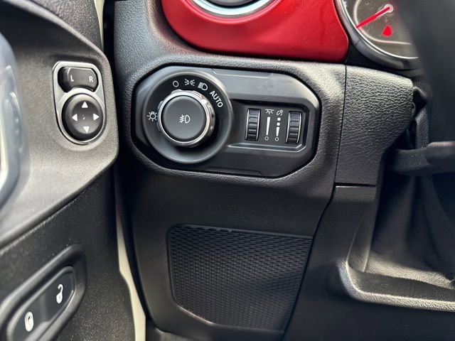 Used 2021 Jeep Wrangler Unlimited Rubicon image 16