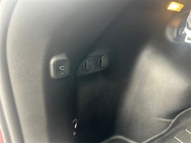 Used 2021 Jeep Cherokee Trailhawk w/ Premium Leather Package image 18