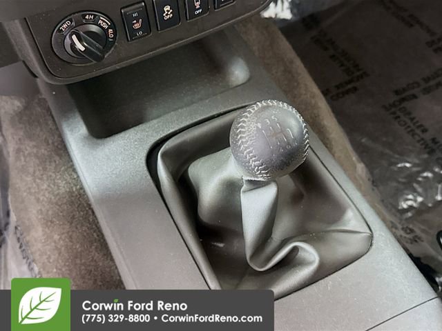 Used 2015 Nissan Frontier PRO-4X image 17