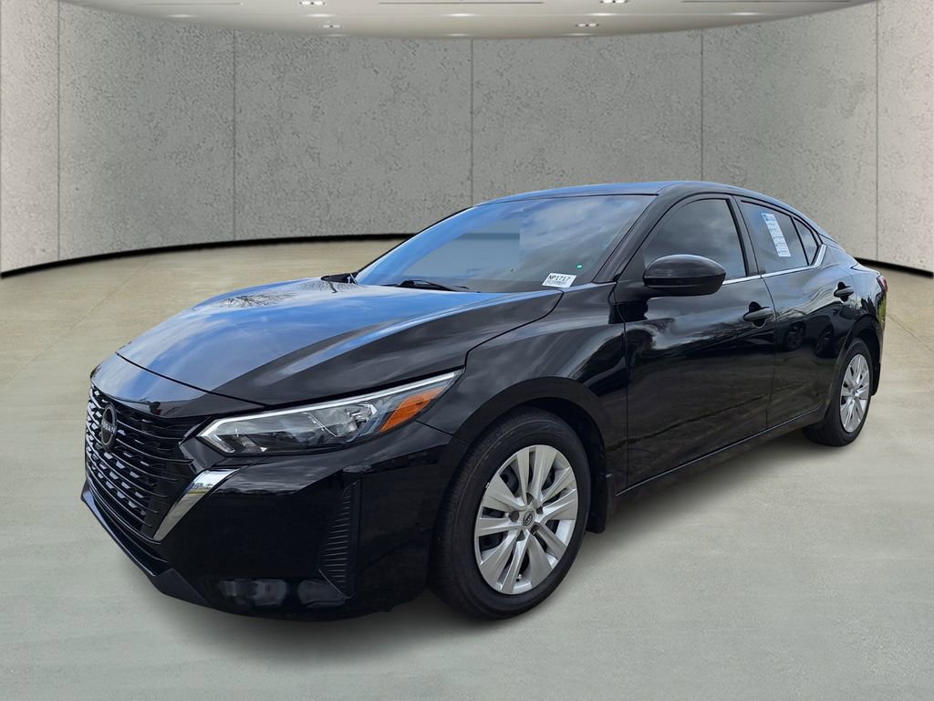Used 2024 Nissan Sentra S image 1