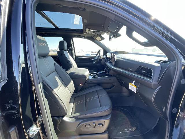 New 2025 Chevrolet Suburban High Country image 79