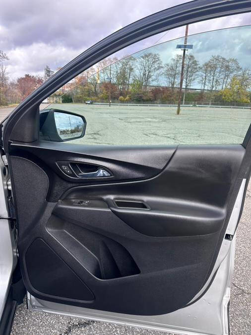 Used 2021 Chevrolet Equinox LT w/ LPO, Cargo Package image 20