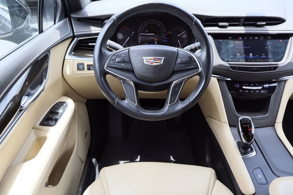 Used 2018 Cadillac XT5 FWD image 23